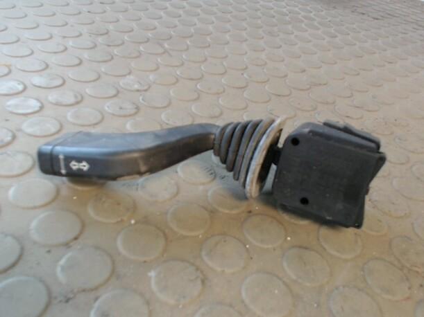 Foto: BLINKSCHALTER/KOMBISCHALTER L eines Opel Vectra GL