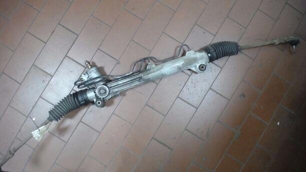 Foto: SERVOLENKUNG eines Ford Fiesta Club