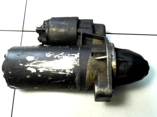 Foto: ANLASSER / STARTER BOSCH eines Mercedes-Benz 230 TE LX