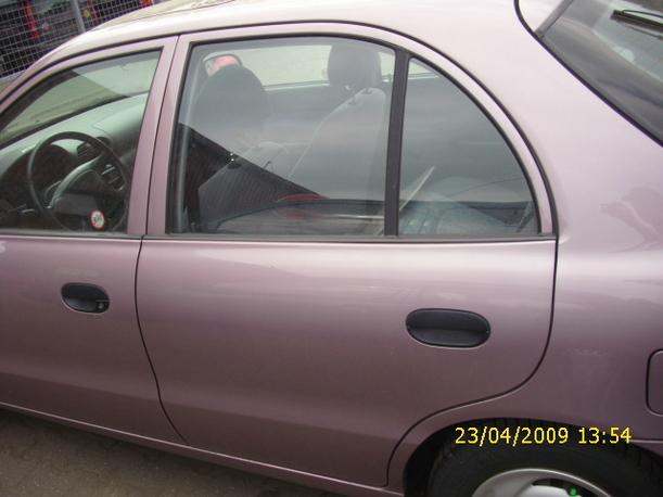 Foto: TÜR HINTEN LINKS eines Hyundai Accent 1.5 Automatik