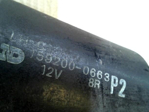 Foto: SCHEIBENWISCHERMOTOR VORN eines Suzuki Baleno Kombi 1.6