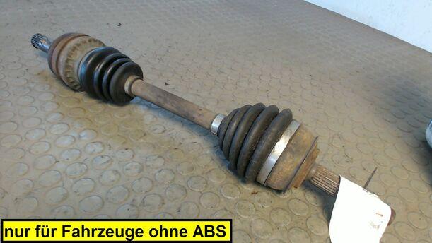 Foto: ANTRIEBSWELLE LINKS eines Opel Astra Caravan TD (D)