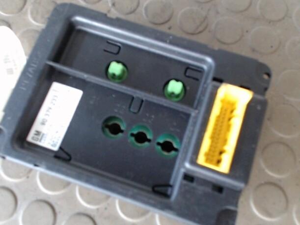 Foto: DISPLAY/BILDSCHIRM eines Opel Omega 2.0