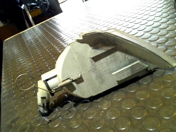 Foto: BLINKER / BLINKLEUCHTE VORN LINKS eines Renault Laguna Grandtour 1.8 CD