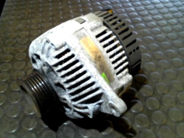 Foto: LICHTMASCHINE eines Renault Laguna Grandtour 1.8 CD