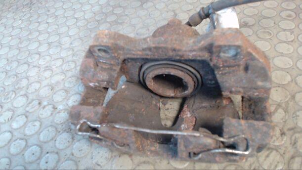 Foto: BREMSSATTEL VORN RECHTS eines Opel Astra 1.8 Caravan