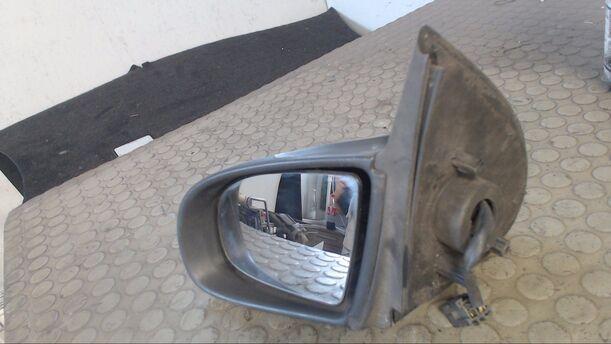 Foto: AUSSENSPIEGEL ELEKTR. VERSTELLB LINKS eines Opel Tigra 1.4i 16V Color Line Chequers