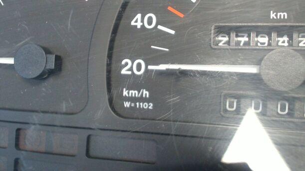 Foto: TACHOEINHEIT eines Opel Astra TD