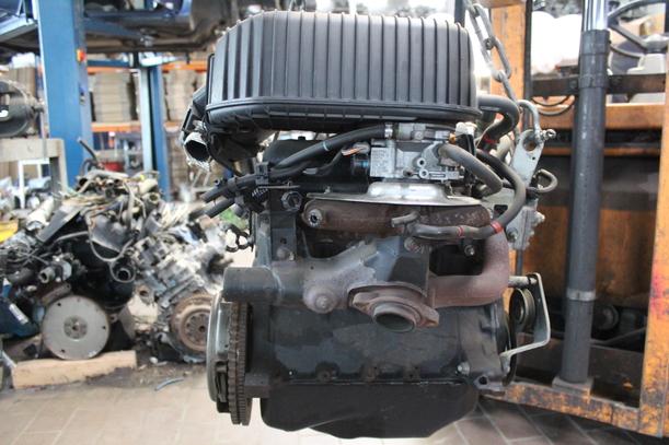 Foto: MOTOR eines Renault Twingo 1.3