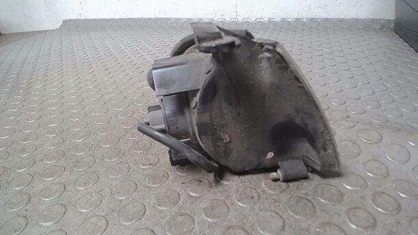 Foto: BLINKER LINKS eines Nissan Primera 1.6 Classic