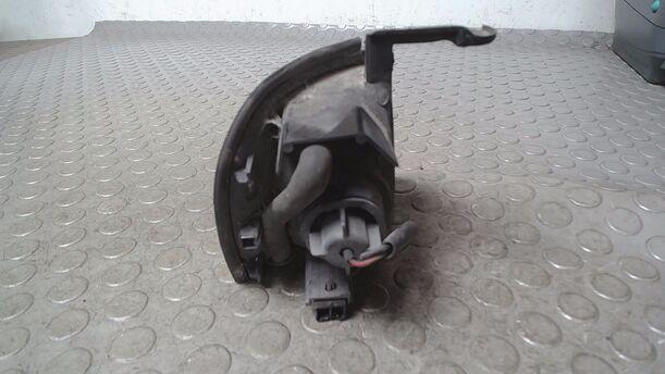 Foto: BLINKER LINKS eines Nissan Primera 1.6 Classic