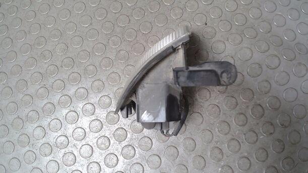 Foto: BLINKER LINKS eines Nissan Primera 1.6 Classic