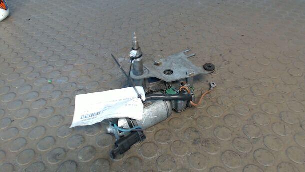 Foto: SCHEIBENWISCHERMOTOR HINTEN eines Opel Astra Caravan