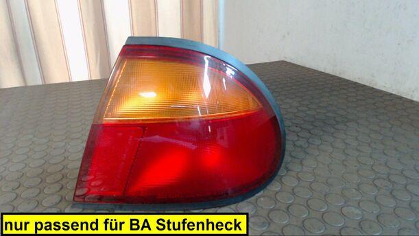 Foto: HECKLEUCHTE / RÜCKLICHT RECHTS eines Mazda 323 S 1.5 GT