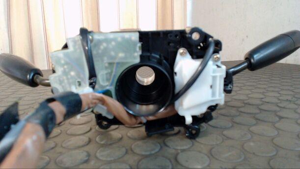 Foto: KOMBISCHALTER eines Mazda 323 S 1.5 GT