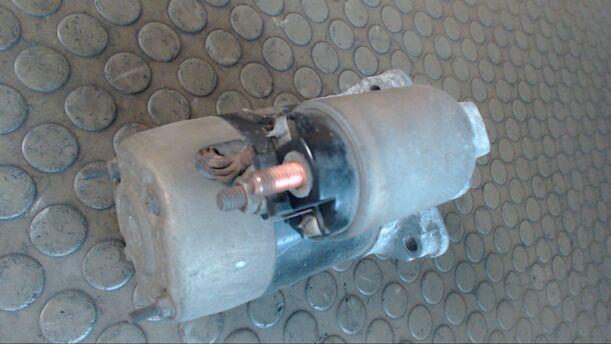 Foto: ANLASSER / STARTER eines Mazda 323 S 1.5 Ambiente