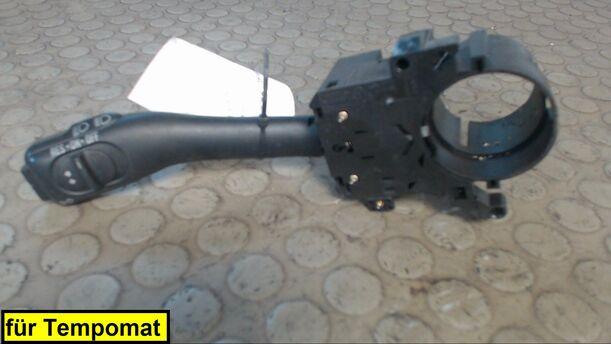 Foto: BLINKSCHALTER/KOMBISCHALTER L eines VW New Beetle 1.9 TDI