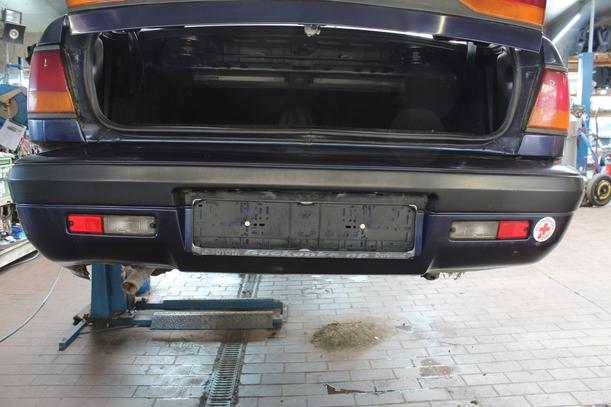 Foto: STOßSTANGE / STOSSFÄNGER HINTEN eines Daewoo Espero 1.5