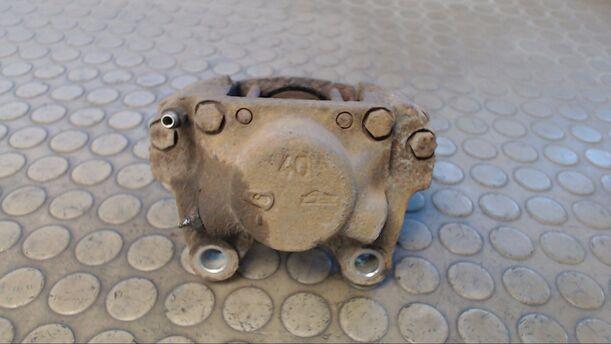 Foto: BREMSSATTEL HINTEN RECHTS eines Opel Omega 2.0