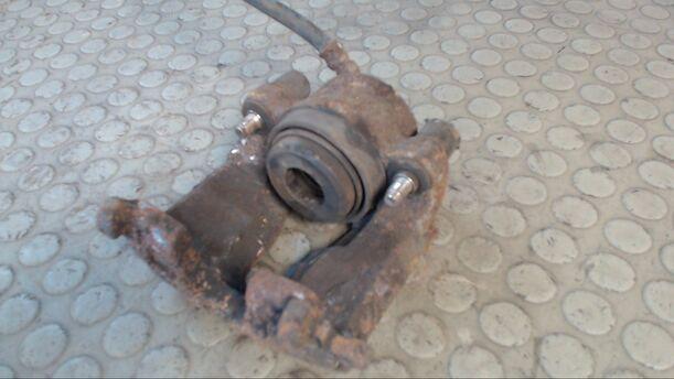 Foto: BREMSSATTEL VORN LINKS eines Opel Astra 1.6 Caravan