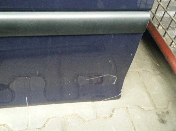 Foto: TÜR VORNE LINKS eines Opel Vectra 1.8