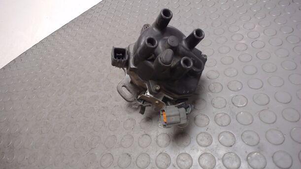 Foto: ZÜNDVERTEILER eines Mazda 121 16V Canvas Top