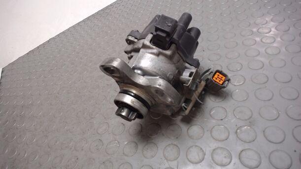 Foto: ZÜNDVERTEILER eines Mazda 121 16V Canvas Top