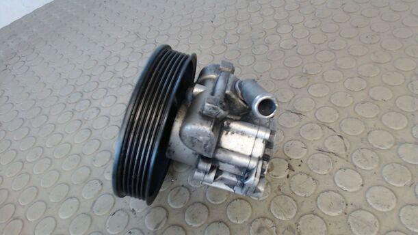 Foto: LENKGETRIEBEPUMPE eines Opel Astra 16V
