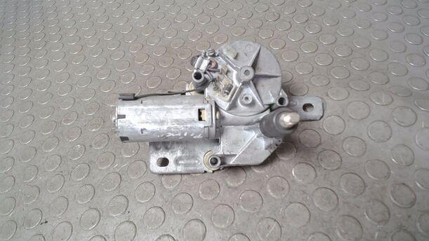 Foto: SCHEIBENWISCHERMOTOR HINTEN eines Nissan Primera 2.0