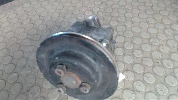 Foto: LENKGETRIEBEPUMPE eines Audi 80