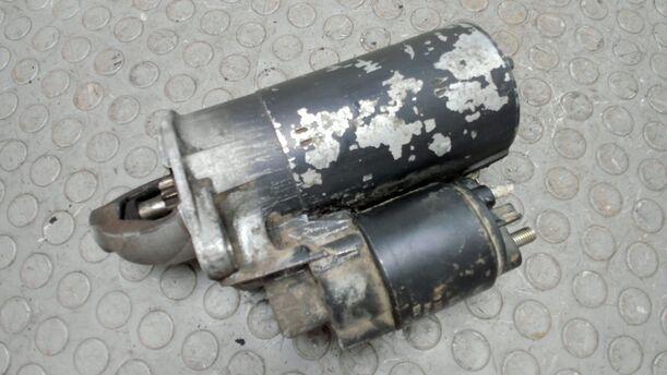 Foto: ANLASSER / STARTER BOSCH ( SCHALTGETRIEBE ) eines Ford Sierra