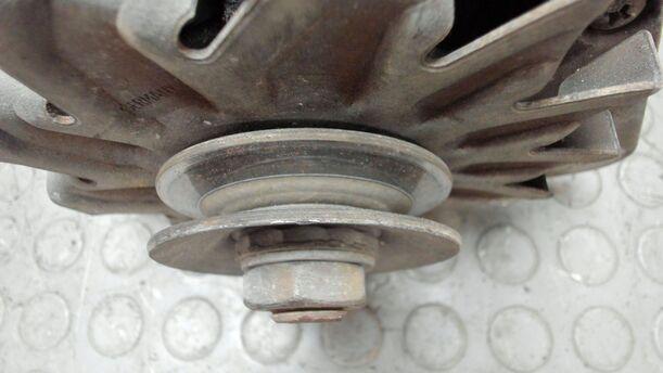 Foto: LICHTMASCHINE / GENERATOR ( 70A ) eines Ford Sierra