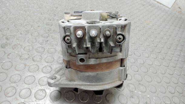 Foto: LICHTMASCHINE / GENERATOR ( 70A ) eines Ford Sierra