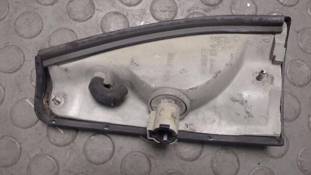Foto: STANDLICHT LINKS eines Nissan Micra