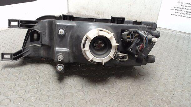 Foto: SCHEINWERFER RECHTS eines Nissan Almera 1.4 Club
