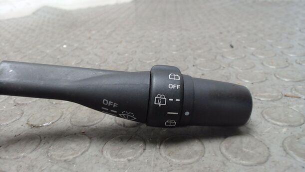 Foto: SCHEIBENWISCHERSCHALTER eines Nissan Almera 1.4 Club