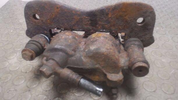 Foto: BREMSSATTEL VORN RECHTS eines Toyota Previa Fancy