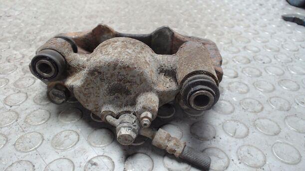 Foto: BREMSSATTEL VORN LINKS eines Mazda Demio 1.4 GL