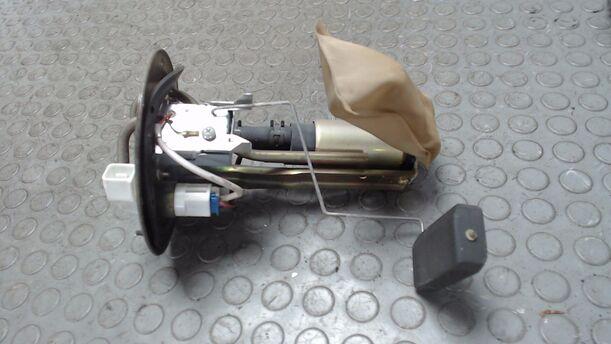 Foto: KRAFTSTOFFPUMPE eines Mazda Demio 1.4