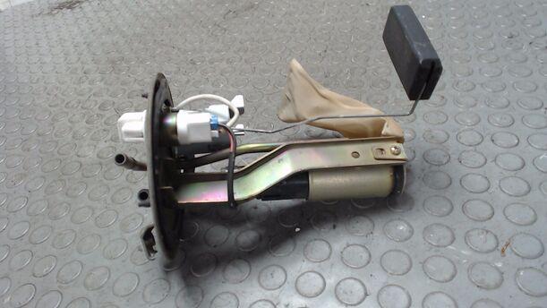 Foto: KRAFTSTOFFPUMPE eines Mazda Demio 1.4