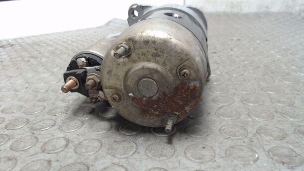 Foto: ANLASSER / STARTER eines Mazda Demio 1.4 GL