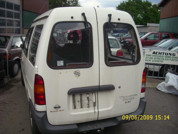 Foto: FLÜGELTÜR HINTEN LINKS eines Nissan Vanette Cargo
