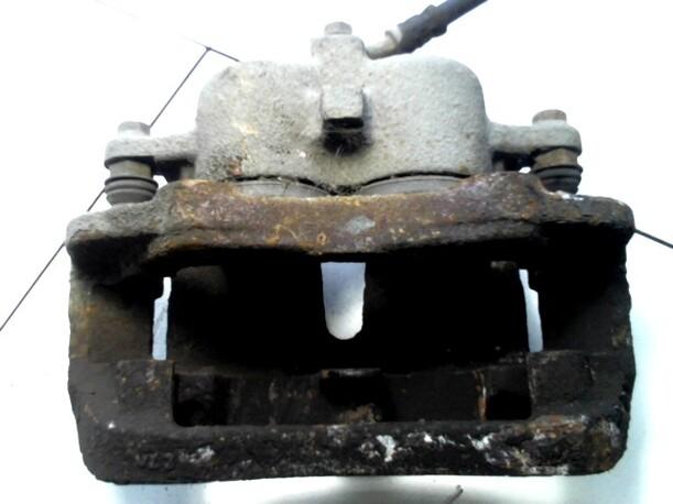 Foto: BREMSSATTEL VORN LINKS eines Nissan Vanette Cargo
