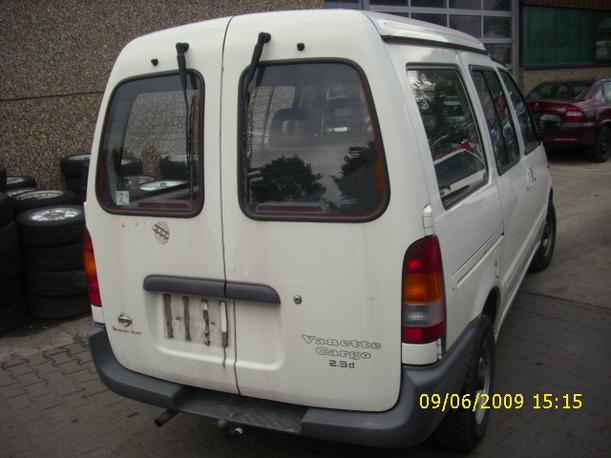 Foto: FLÜGELTÜR HINTEN RECHTS eines Nissan Vanette Cargo