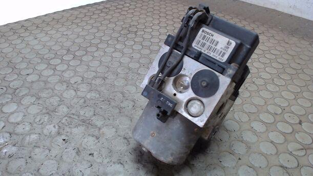Foto: HAUPTBREMSAGGREGAT ABS eines Peugeot 806
