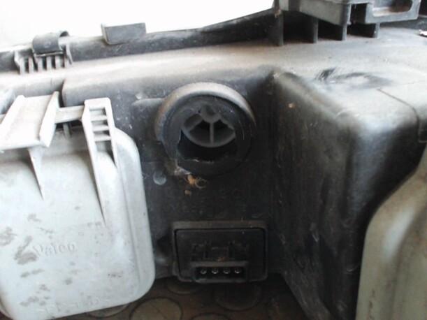 Foto: SCHEINWERFER RECHTS eines Fiat Bravo 1.8 16V CD