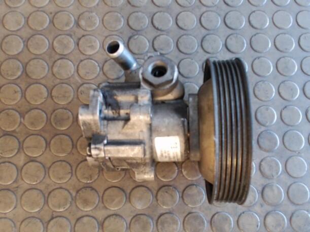 Foto: PUMPE SERVOLENKUNG eines Fiat Bravo 1.8 16V CD