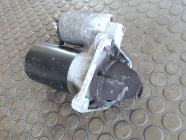 Foto: ANLASSER / STARTER BOSCH eines Fiat Bravo 1.8 16V CD