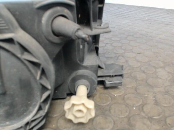 Foto: SCHEINWERFER RECHTS eines Opel Vectra Top