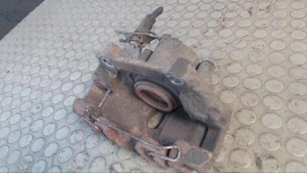 Foto: BREMSSATTEL VORN RECHTS eines Audi A4 1.9 TDI Exclusive